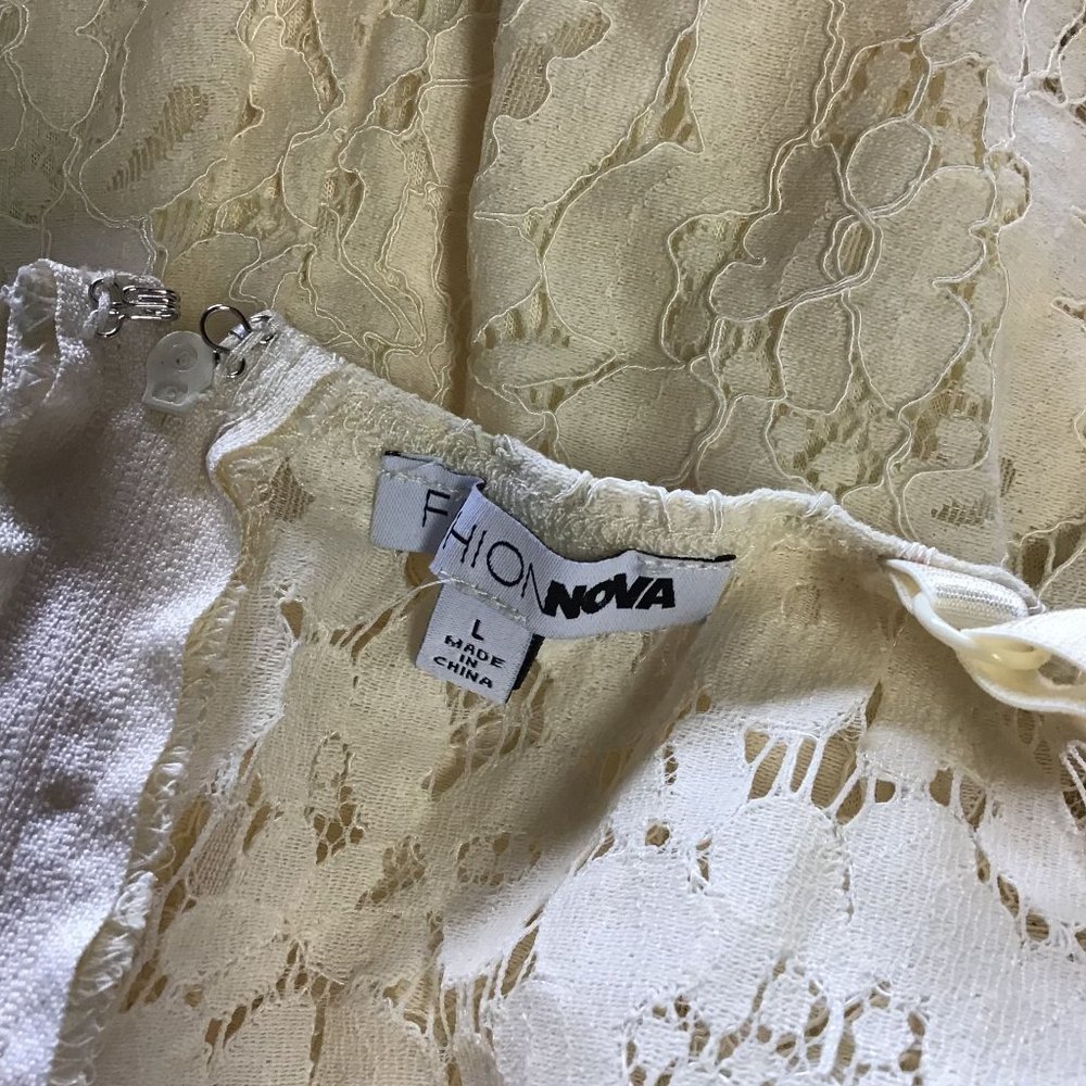 Fashion Nova- Cream Lace Bodysuit Dress, size L - Picture 10 of 11